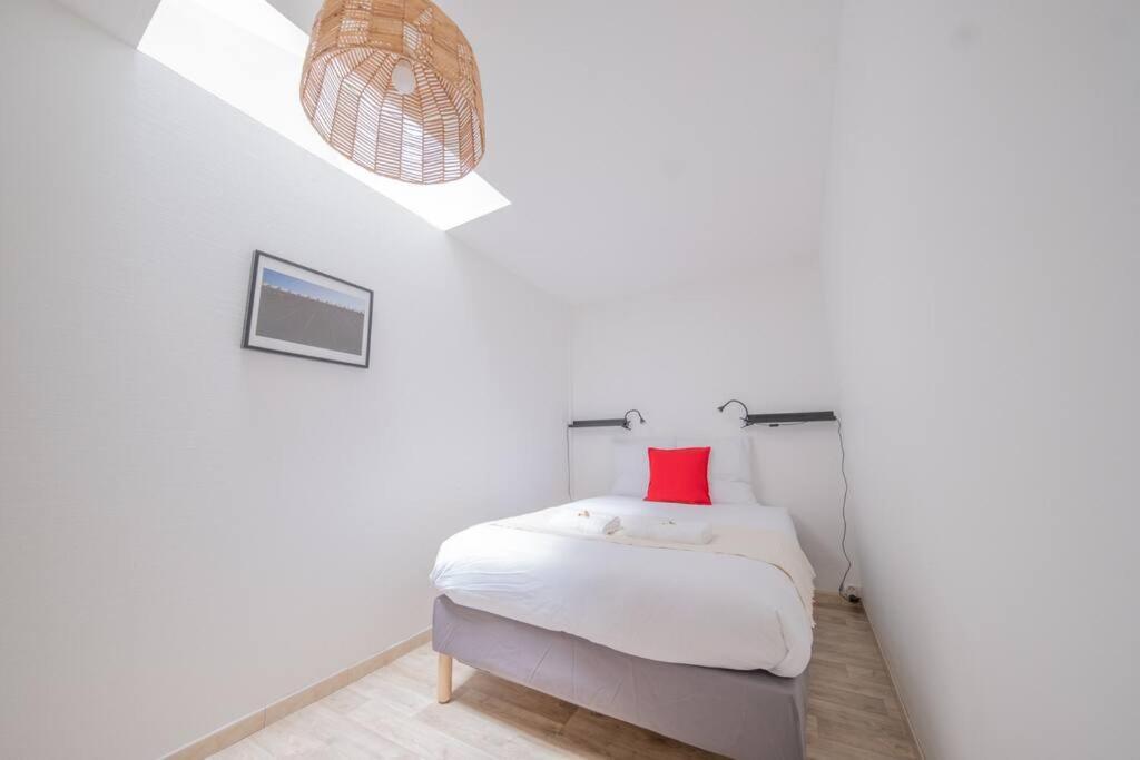 L'Ange Au Sourire Apartment Reims Bagian luar foto